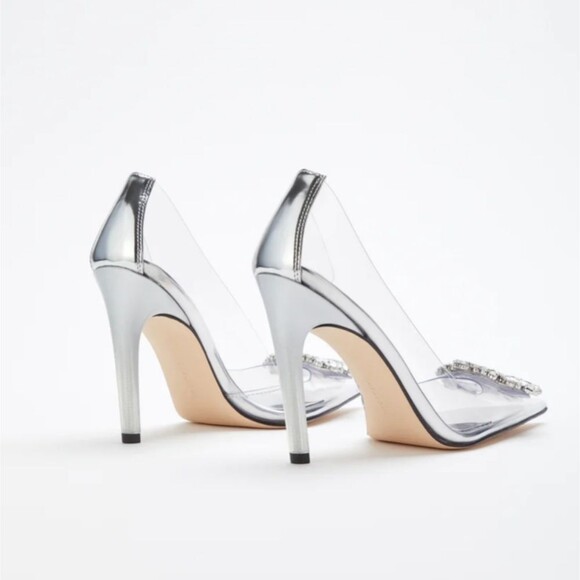 Good American Cinderella Crystal Jeweled Point Toe Clear Translucent Pumps - Picture 2 of 15